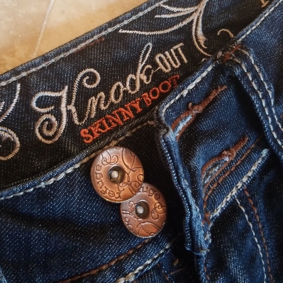 Jeans - Picture 2 of 5